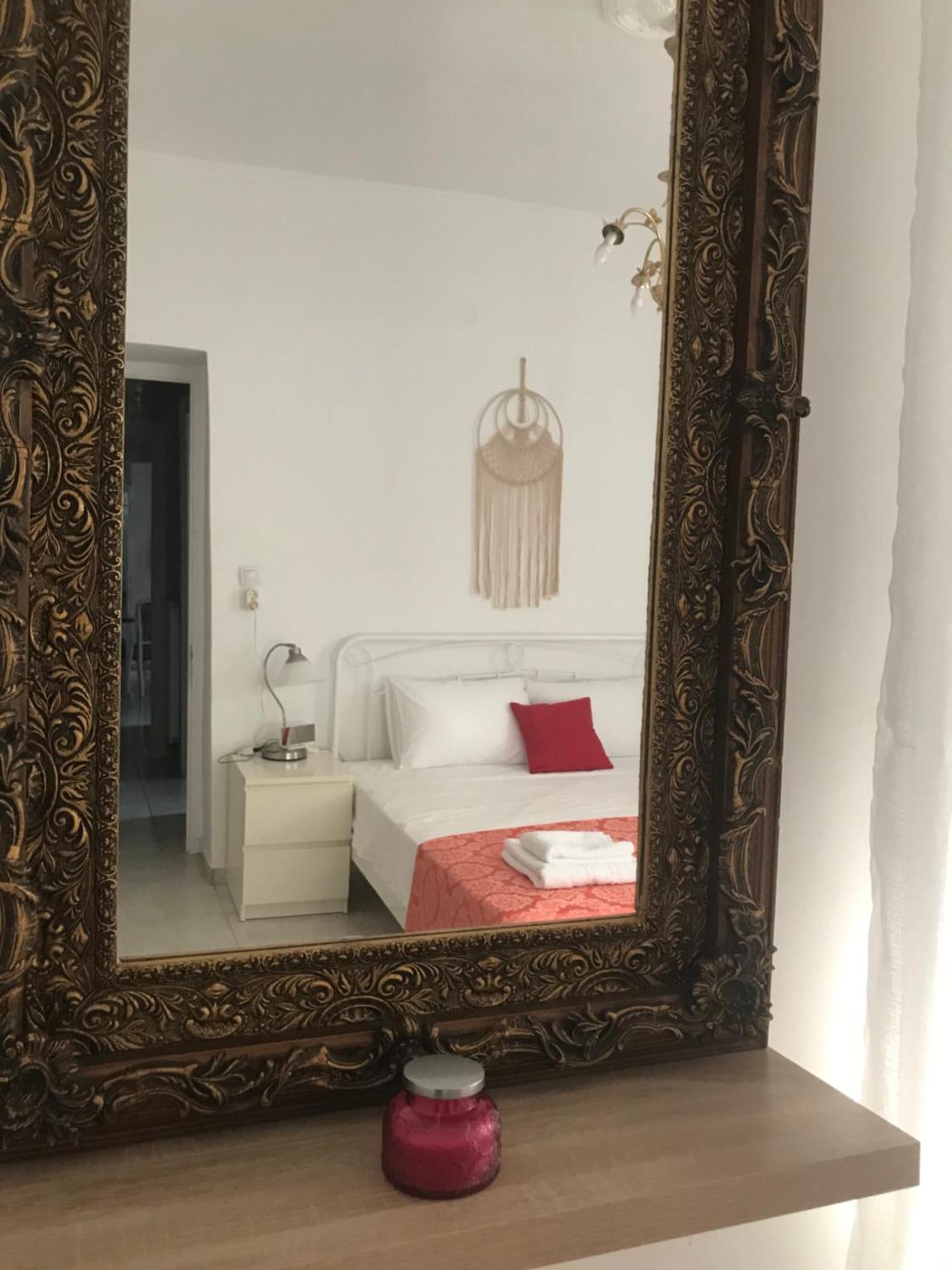 Giannoulis House 2 Vintage Apartment Preveza Ngoại thất bức ảnh