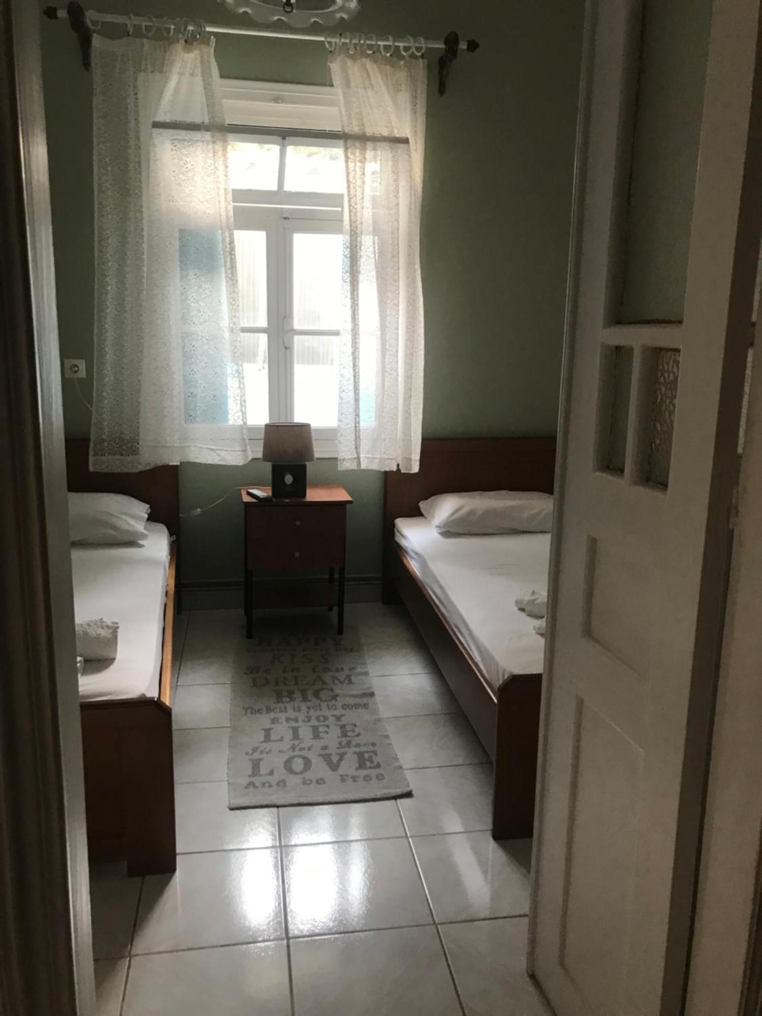 Giannoulis House 2 Vintage Apartment Preveza Ngoại thất bức ảnh