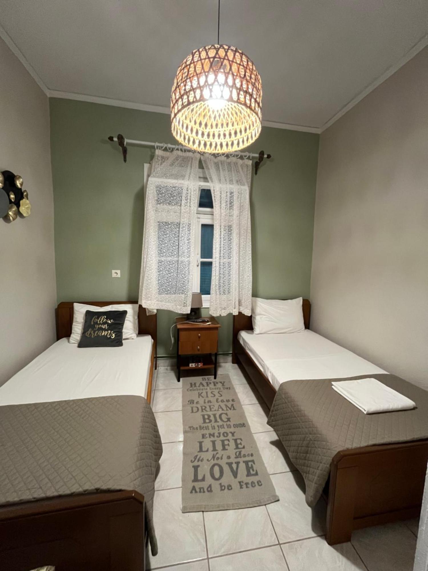 Giannoulis House 2 Vintage Apartment Preveza Ngoại thất bức ảnh